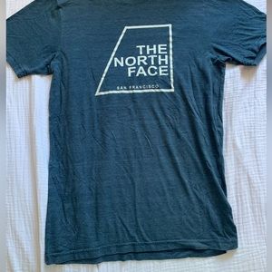 Men’s North Face tshirt